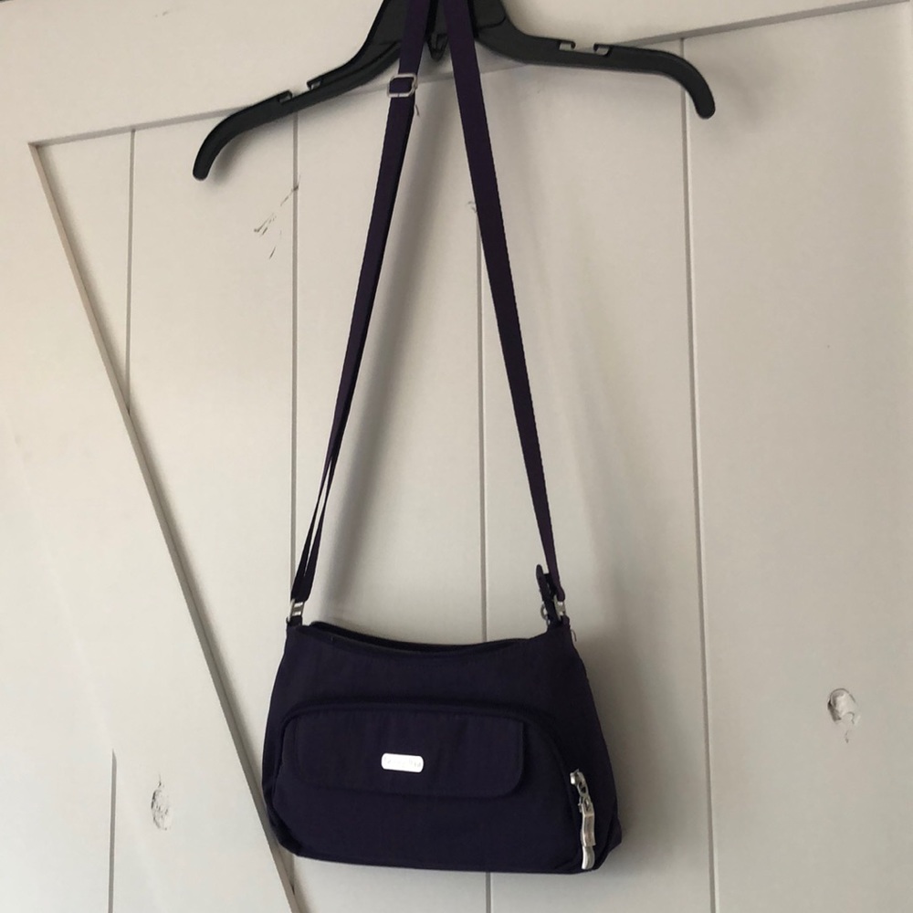 Bagggallini pretty purple purse!